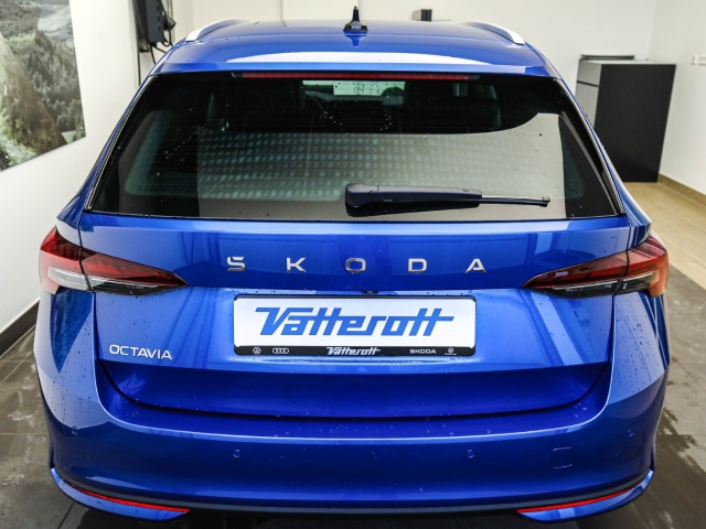 Skoda - Octavia Combi Balance 1.5 TSI AHK Navi Kamera Matrix_4