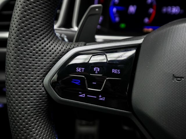 VW - T-Roc R 2.0 TSI 4M DSG Navi Kamera Matrix_10