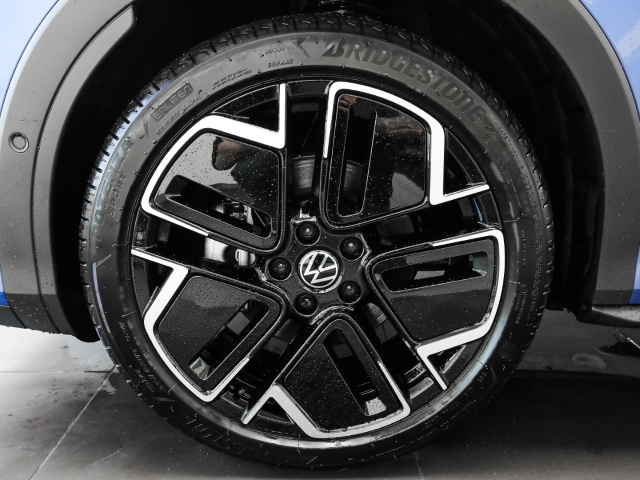 VW - T-Roc R-Line 1.5 eTSI DSG AHK Navi Kamera Matrix_3