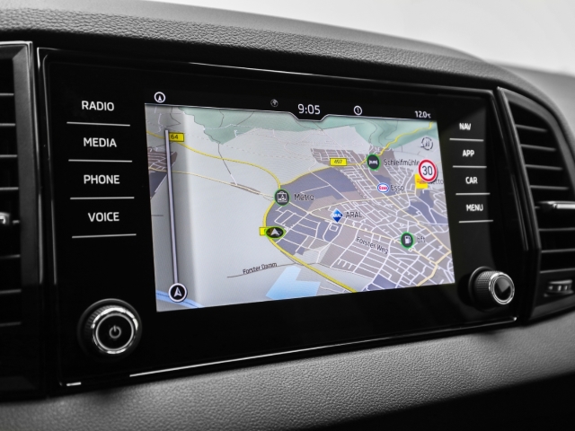 Skoda - Karoq Tour 1.5 TSI AHK Navi Kamera ACC_11