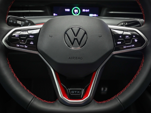 VW - ID.7 GTX Tourer 4MOTION 86 kWh AHK Navi_9