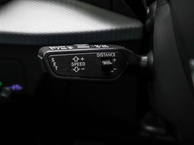 Audi - Q2 35 TDI quattro advanced NAVI LEDER KAMERA_10