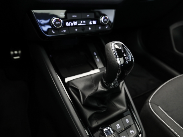 Skoda - Kamiq Monte Carlo 1.5 TSI DSG AHK Navi Winter Matrix_13