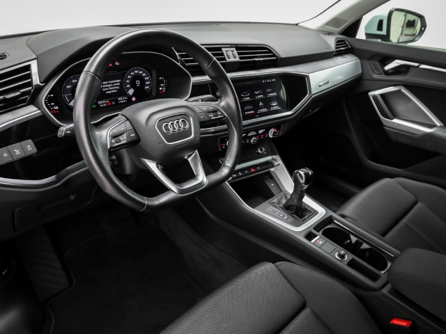 Audi - Q3 45 TFSI e S line AHK Navi LED_9