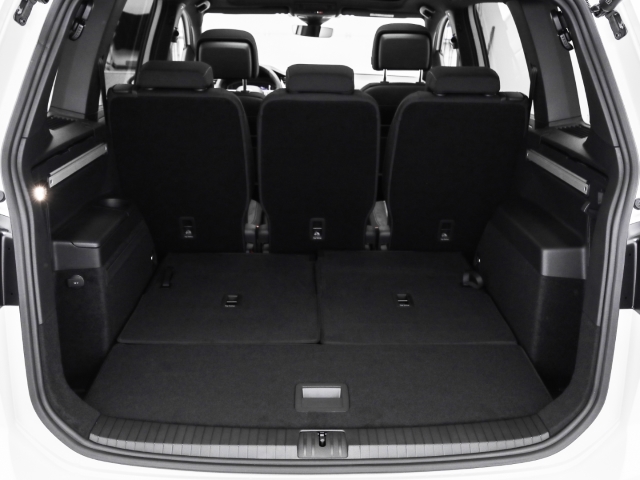 VW - Touran Highline 1.5 TSI DSG 7-Sitzer Navi Kamera_14