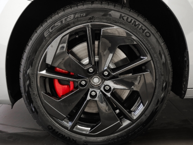 Skoda - Octavia Combi RS 2.0 TSI AHK Pano Matrix Winter_3