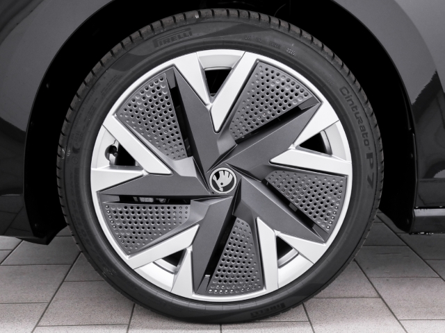 Skoda - Superb Combi 1.5 TSI iV Selection AHK Navi Matrix_3